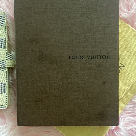 🤍Louis Vuitton Damier Azur Agenda - Picture 10 of 12